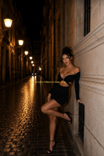 Marie-Elite-Escort-Amsterdam-2