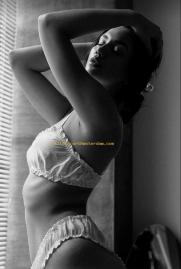 Nena-Escort-Amsterdam-3