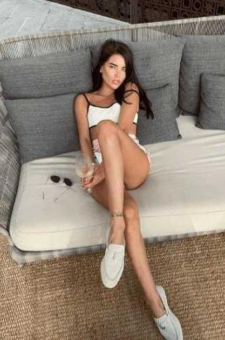 Daisy-Escort-service-amsterdam-2