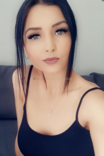 Betty-escort-amsterdam-2