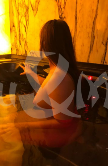 Jessie-erotische-massage-yu-mi
